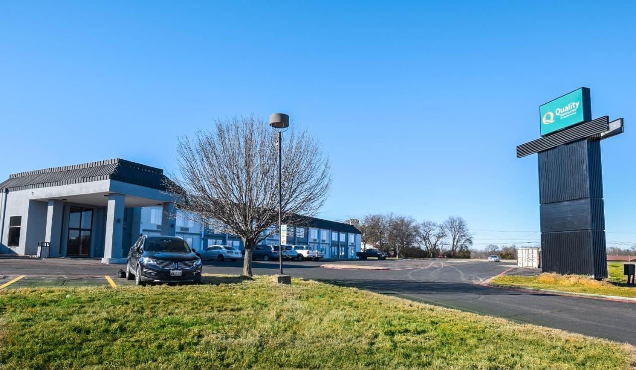 Quality Inn & Suites Sulphur Springs Exterior foto